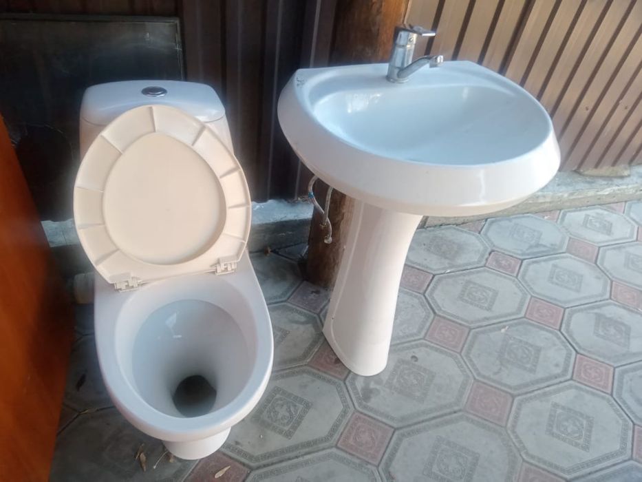 Продам мебель в и/с.