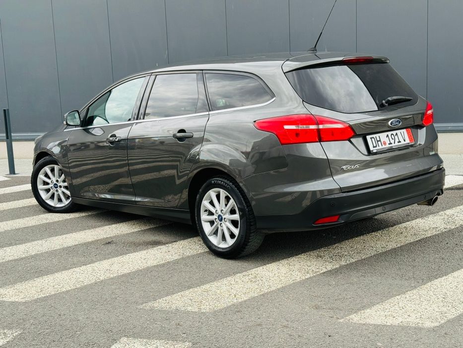 Ford Focus Automat TITANIUM Import Germania