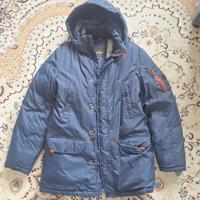 Продам зимние куртку