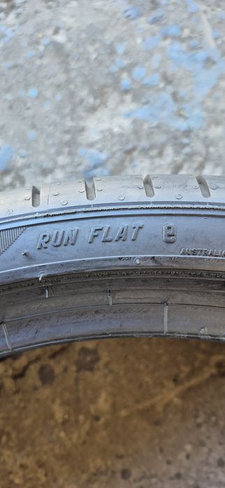 2 anvelope vara runflat Pirelli 275/30/20,dot 2022.Pretul este pe bucata