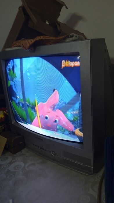 Срочно продаю телевизор