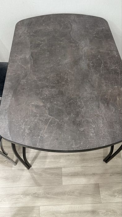 Кухонный стол 2 стульями