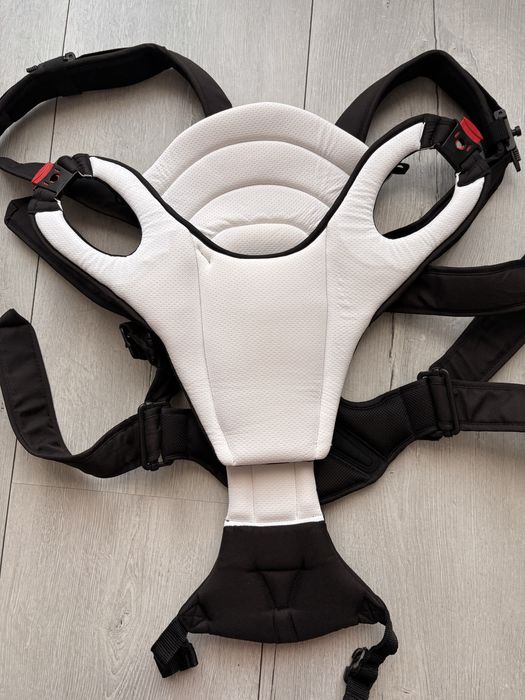 Marsupiu ergonomic Chicco You&Me negru