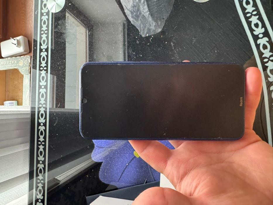 Телефон Редми нот 8