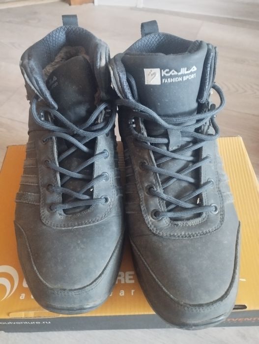 Продам кроссовки демисезонные