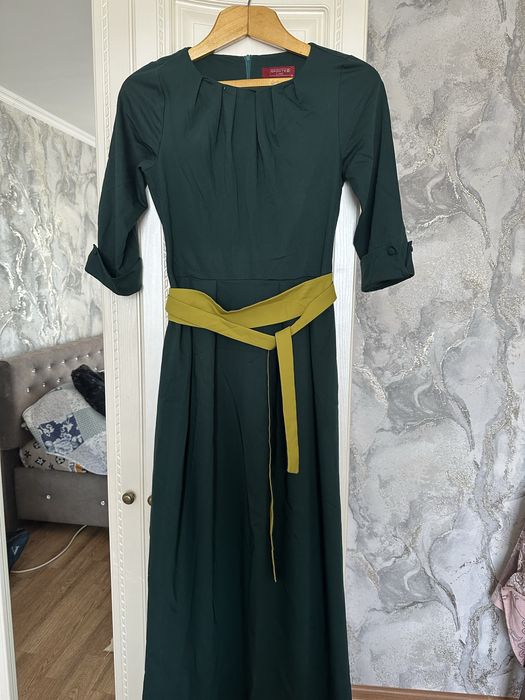 Продам вечерние платья