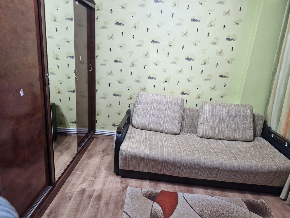 Inchiriez apartament