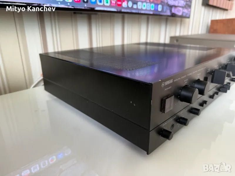 Предусилвател Yamaha C-4