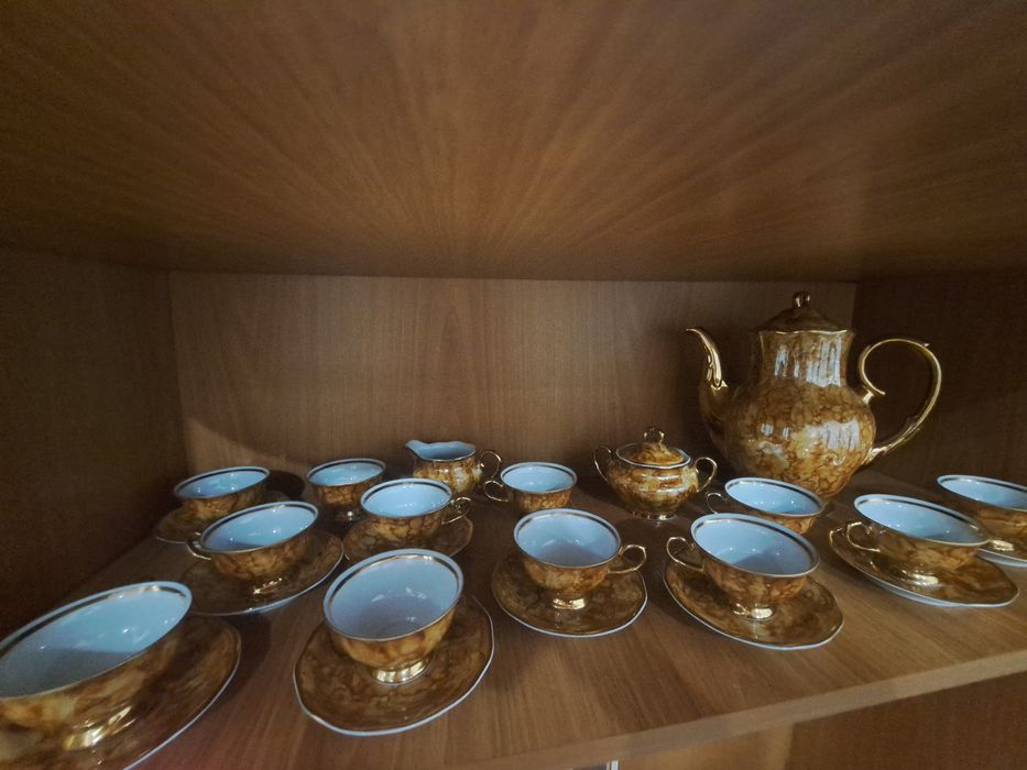 Чайный фарфоровый сервиз