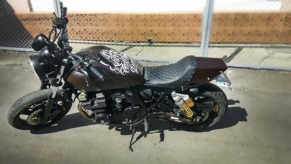 Продам Мотоцикл Yamaha XJR 400