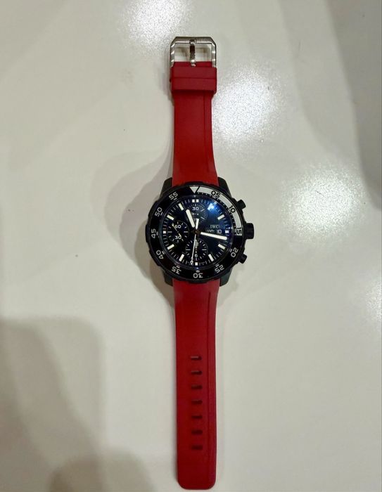 IWC Aquatimer Chronograph Galapagos IW376705 - Пълен Комплект / Официален Сервиз + Допълнителна червена каишка (€200)