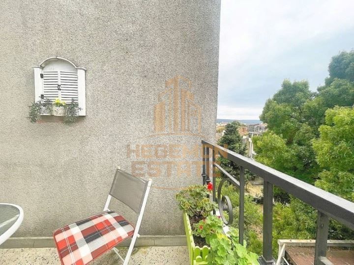 Продава се Двустаен апартамент в Варна, Център - 75 кв.м за 1904 €/кв.м - Снимка #9