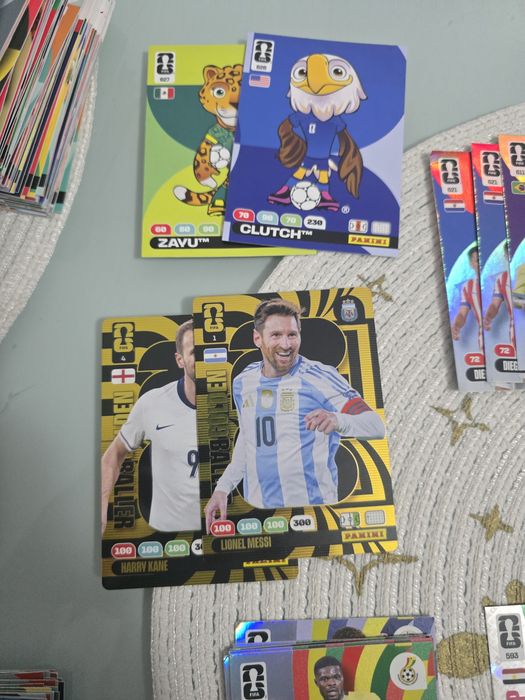 Vând schimb cărții panini fifa word cup adrenalyn 2026 XL