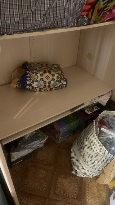 Шкаф угловой с зеркалом