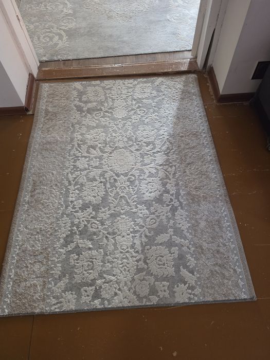 Продам б/у ковры постираные