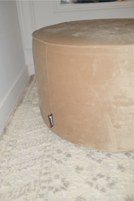 Taburet rotund din catifea – Sara Woood