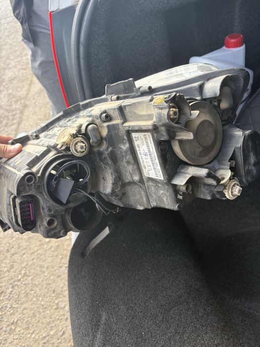 Правая фара Поло оригинал