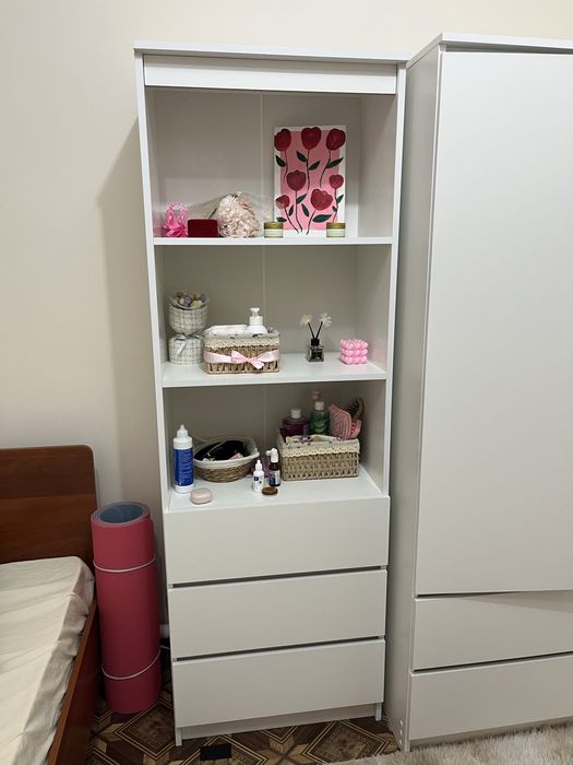 Напольный стеллаж