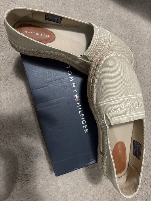 Tommy Hilfiger еспадрили