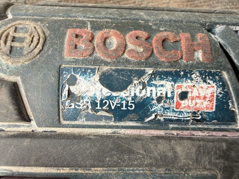 * BOSCH оригинальный шуруповерт (требуется ремонт)
