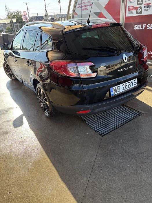 RENAULT Megane 2015 — imagine 2