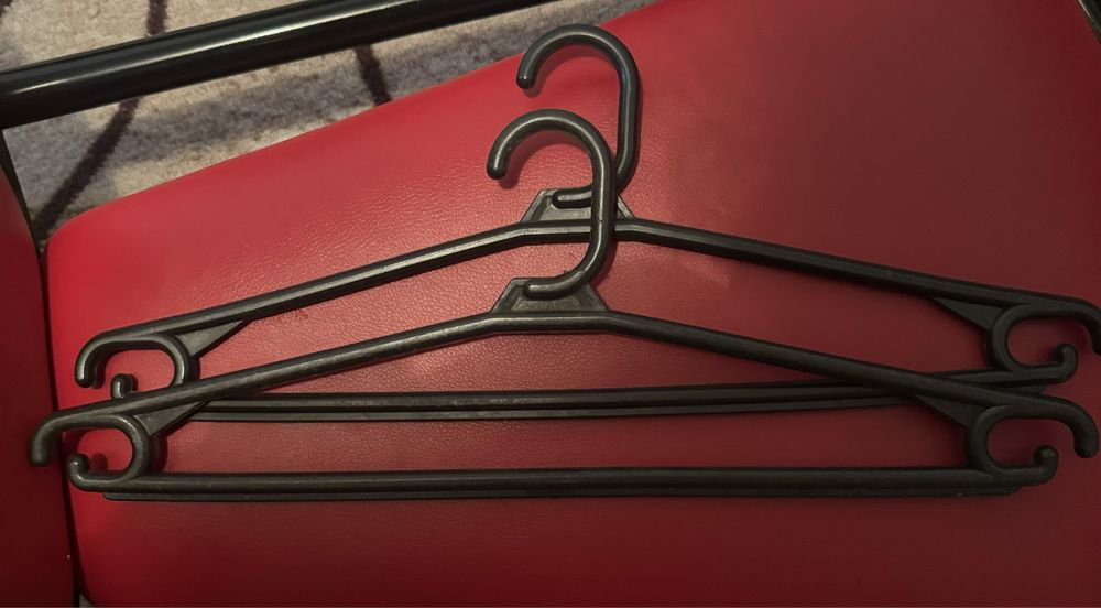 Качественные вешалки для одежды
