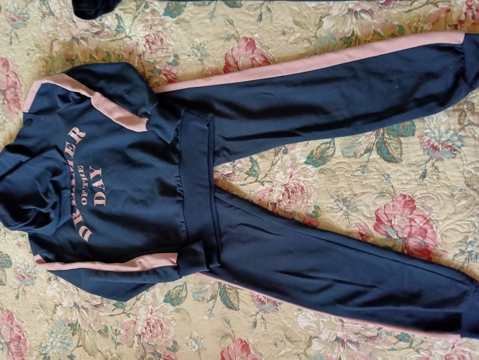 Ветровка на девочку