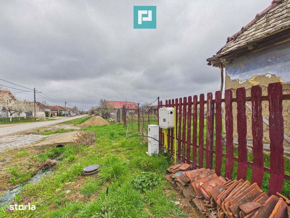 Teren 2777 mp intravilan, utilități, Felcheriu