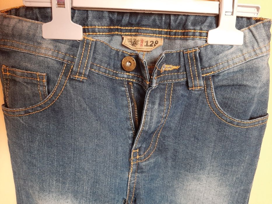 Tinuta scoala,pantalon și cămașă 128