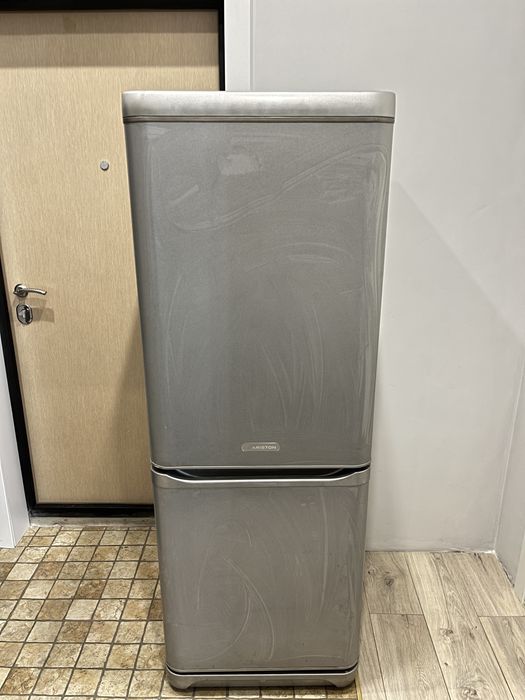 Продам холодильник Ariston
