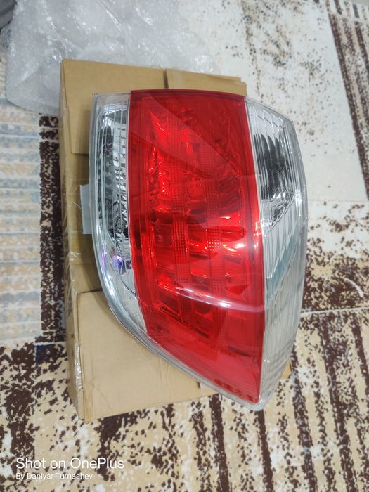 Задний фонарь  Тойота