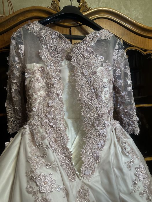 Платье на узату