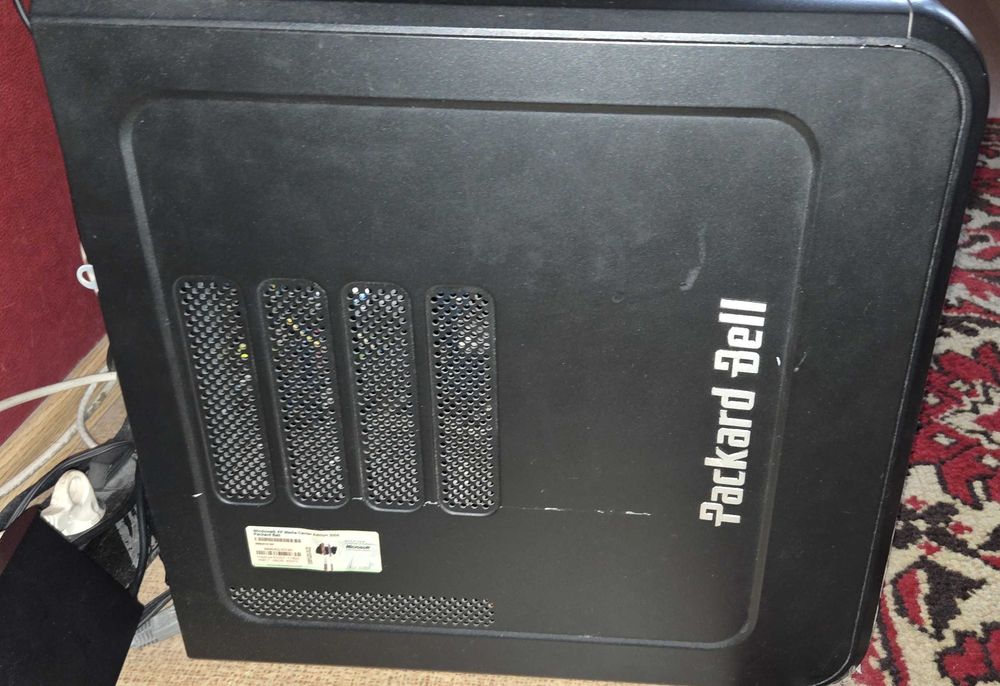 Настолни компютри с WINDOWS 7