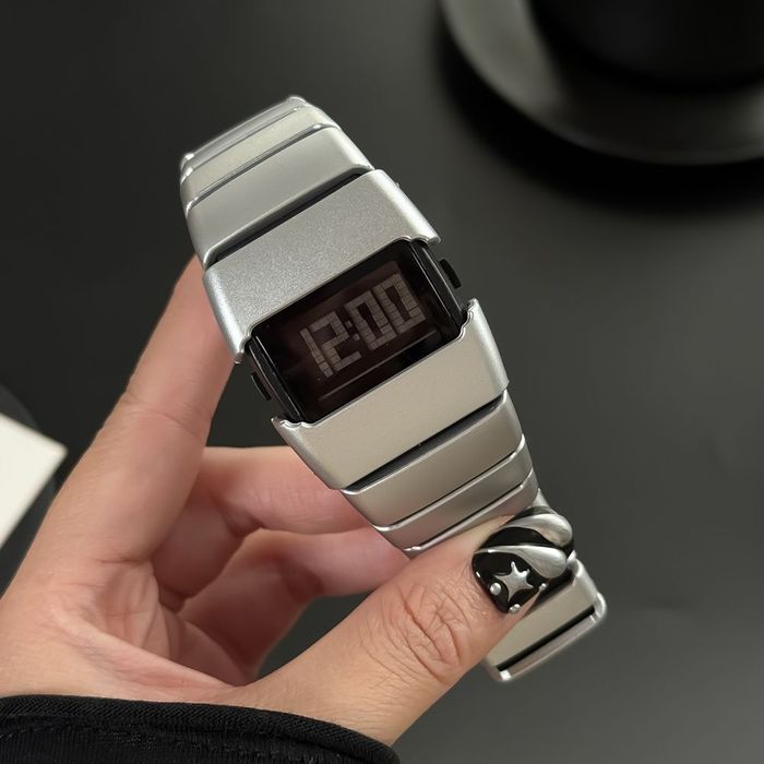 Стильные часы под любой образ