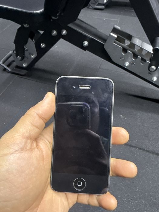 Iphone 4s в идельном состояний