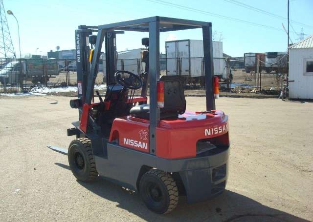 Авто кара Сотилади Nissan