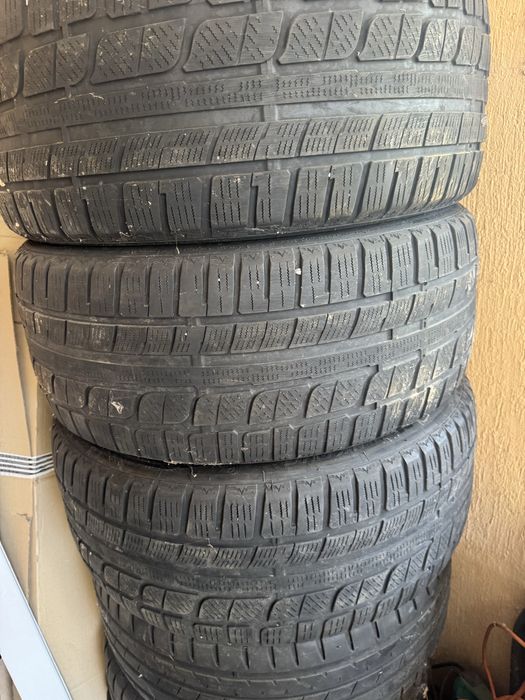 Зимни Гуми 275/45/20