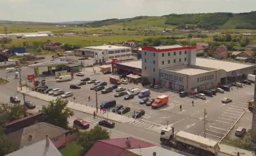 Spatiu Comercial de inchiriat in Podu Iloaiei