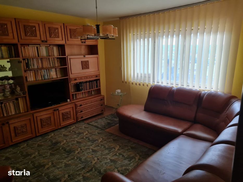 Închiriere apartament 3 camere, zona micro 4 Targoviste
