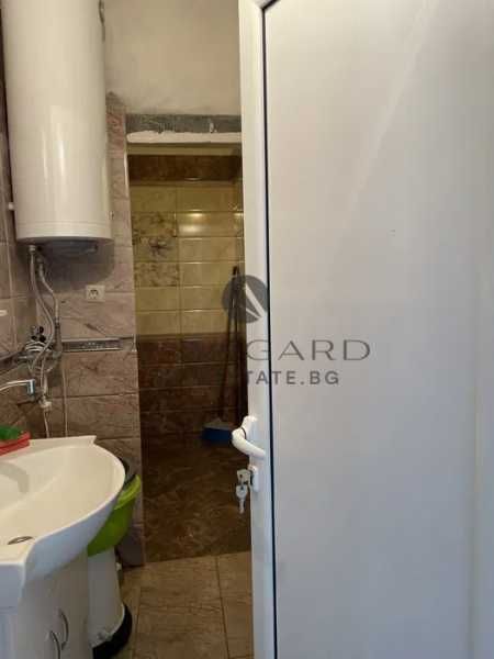 Продава се Тристаен апартамент в Пловдив, Кючук Париж - 86 кв.м за 1489 €/кв.м - Снимка #7