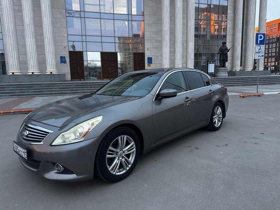 Продам автомобиль Infiniti G 37
