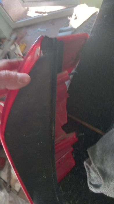 Продам фару на RAV 4