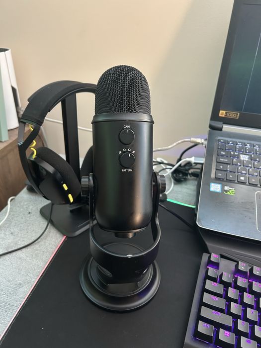 Logitech Blue Yeti микрофон, подкаст, гейминг,стрийм