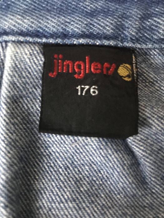 Vând pantaloni jeans pentru femei stare foarte bună