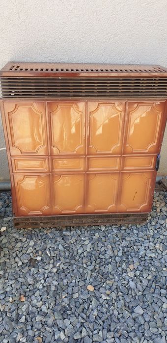 Soba automata pe gaz cu evacuare la cos fum
