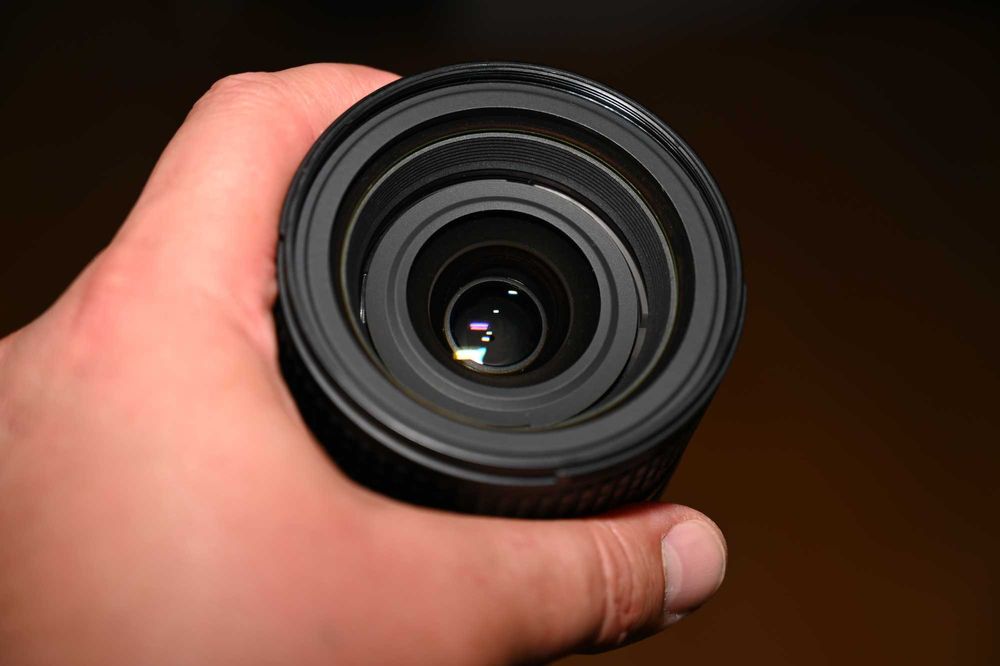 Обектив Nikon AF-S FX NIKKOR 24-85mm f/3.5-4.5G ED VR