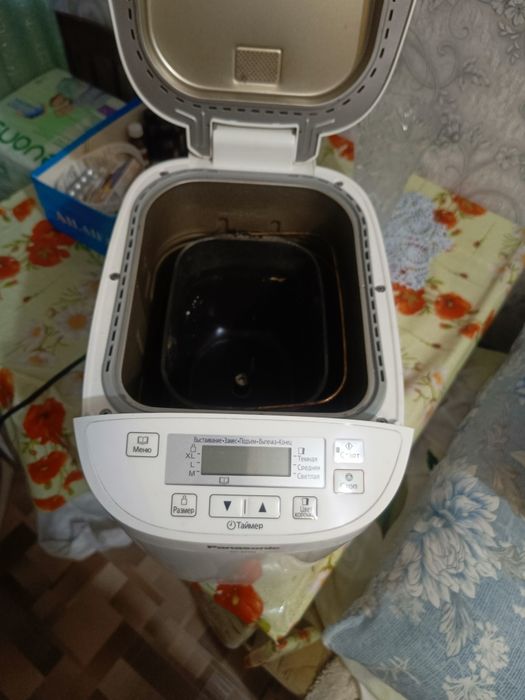 Продам хлебопечку
