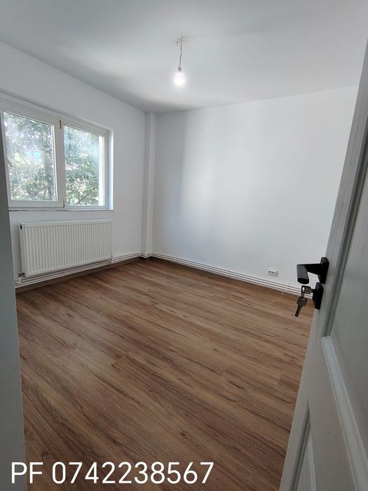 PF vand apartament 2 camere decomandat