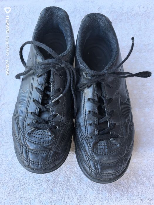 Кожени стоножки Mizuno 32.5номер стелка 19.5см