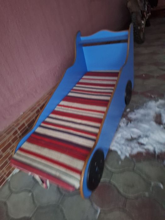 Кровать в хорошем состоянии!